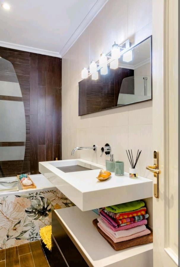Nuestro Refugio - Casco Viejo Con Wifi Y Parking Gratuito- Leilighet Bilbao Eksteriør bilde