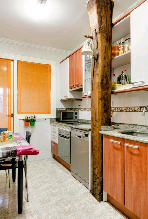 Nuestro Refugio - Casco Viejo Con Wifi Y Parking Gratuito- Leilighet Bilbao Eksteriør bilde
